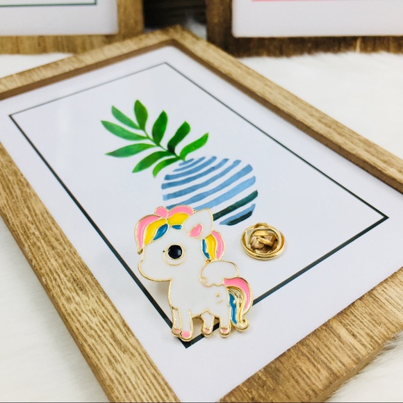 ‼️Must Bundle‼️Pink Princess Unicorn Enamel Pin - Picture 4 of 4